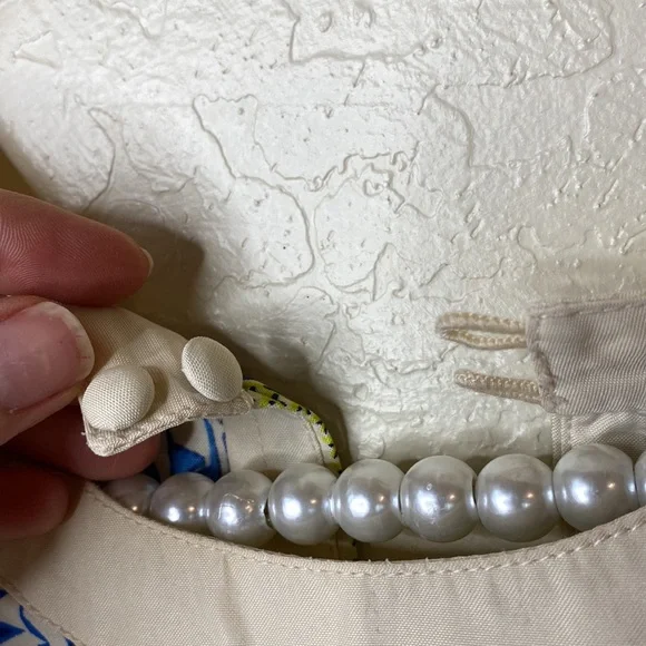 Venus dress - Picture 4 of 6